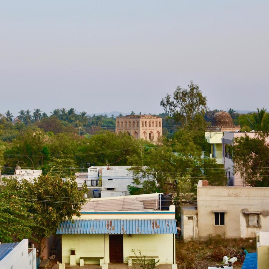 Jasmin Villa Hampi Luaran gambar