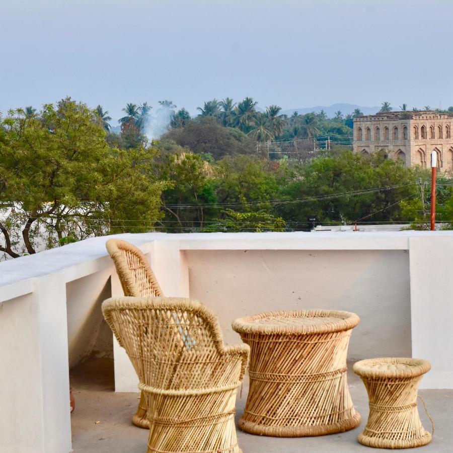 Jasmin Villa Hampi Luaran gambar