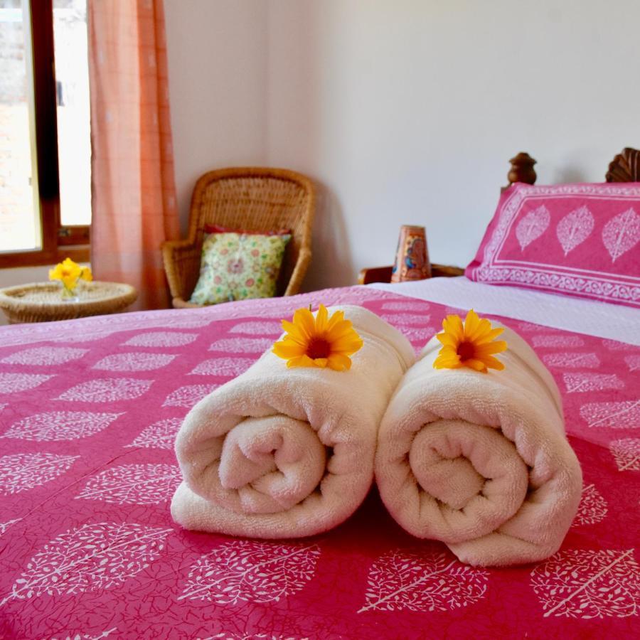 Jasmin Villa Hampi Luaran gambar