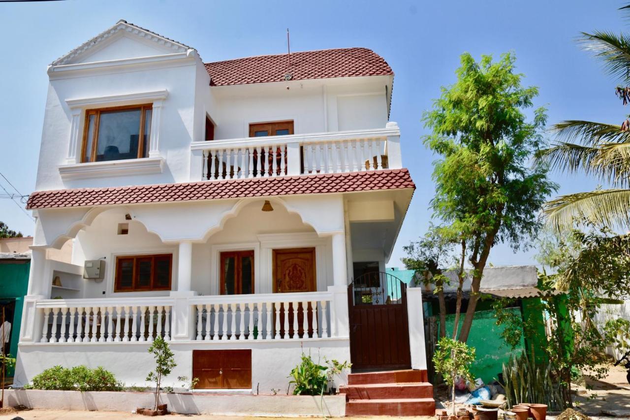 Jasmin Villa Hampi Luaran gambar